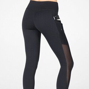 Fabletics Leggings trinity Black Meduim Mid-Rise Pocket 7/8